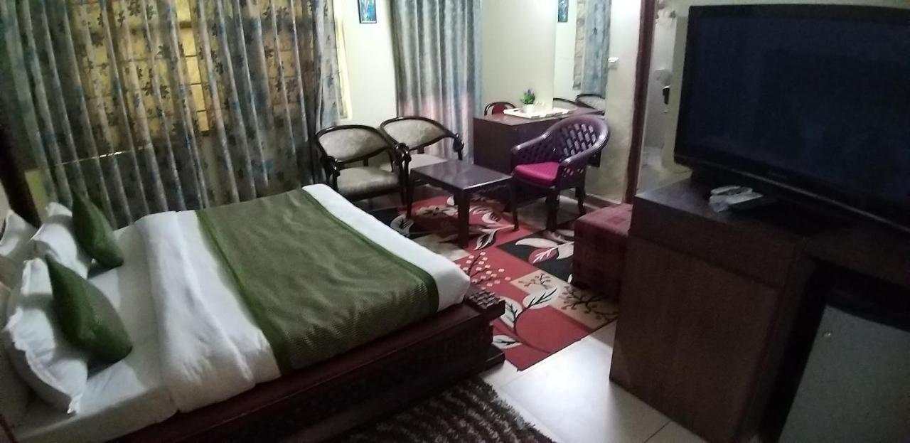 Hotel Home Stay Dwarka Delhi Zewnętrze zdjęcie