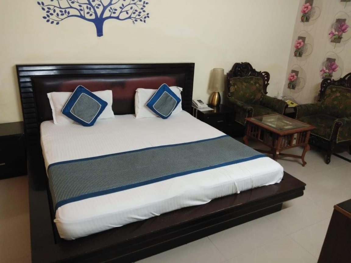 Hotel Home Stay Dwarka Delhi Zewnętrze zdjęcie