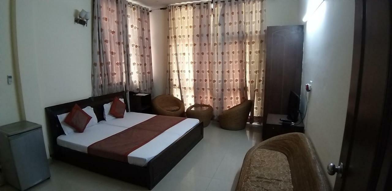 Hotel Home Stay Dwarka Delhi Zewnętrze zdjęcie